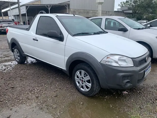 Carro Fiat Strada 2016 Working 1.4 (Flex)