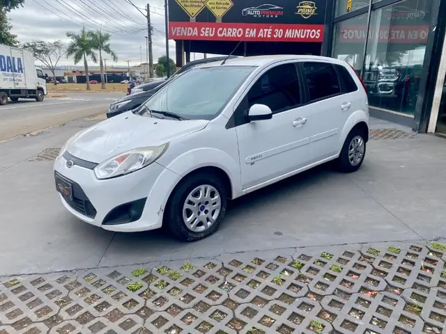 Carro Ford Fiesta Hatch 2014 S Rocam 1.0 (Flex)