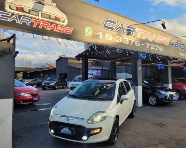 Carro Fiat Punto 2013 ATTRACTIVE ITALIA 1.4 F.Flex 8V 5p