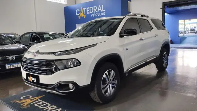 Carro Fiat Toro 2018 Volcano 2.0 diesel AT9 4x4