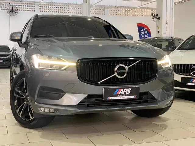Carro Volvo XC60 2020 2.0 T5 Momentum AWD