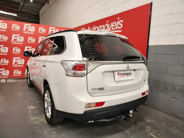 Carro Mitsubishi Outlander 2015 GT 4WD 3.0 V6 (Aut)