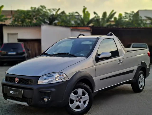 Carro Fiat Strada 2018 Hard Working 1.4 (Flex) (Cabine Simples)