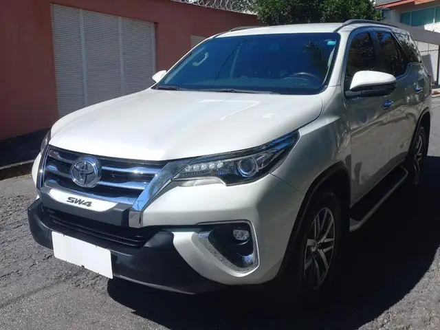 Carro Toyota SW4 2018 2.8 TDI SRX 7L 4x4 (Aut)