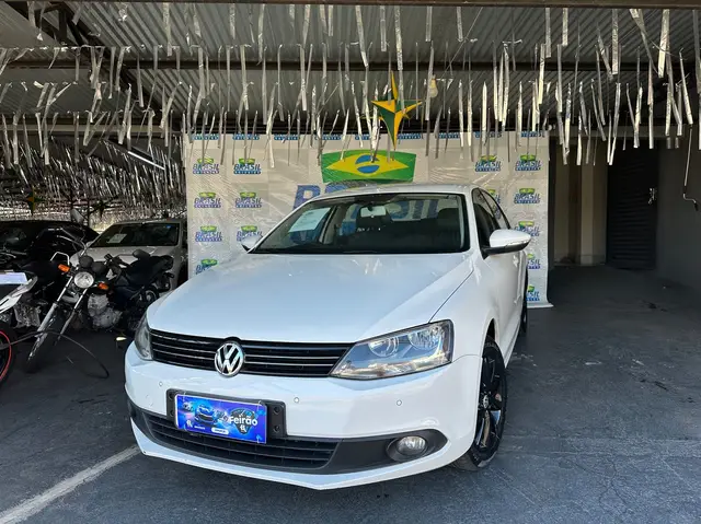 Carro Volkswagen Jetta 2011 2.0 Comfortline (Flex)
