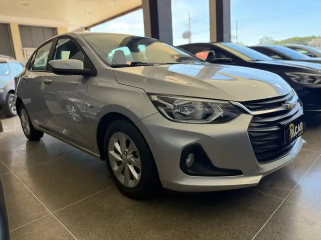 Carro Chevrolet Onix Plus 2020 1.0 LTZ Turbo Flex (Aut)