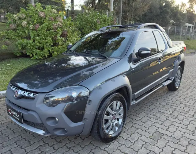 Carro Fiat Strada 2015 Adventure 1.8 16V (Flex) (Cabine Estendida)