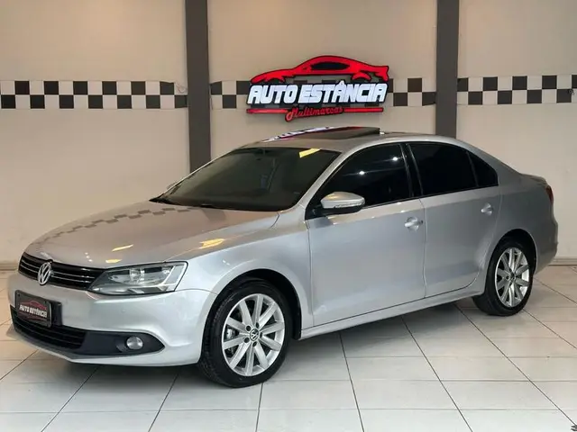 Carro Volkswagen Jetta 2014 2.0 Comfortline (Flex)