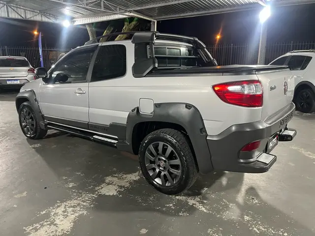 Carro Fiat Strada 2020 Adventure 1.8 16V (Flex) (Cabine Dupla)