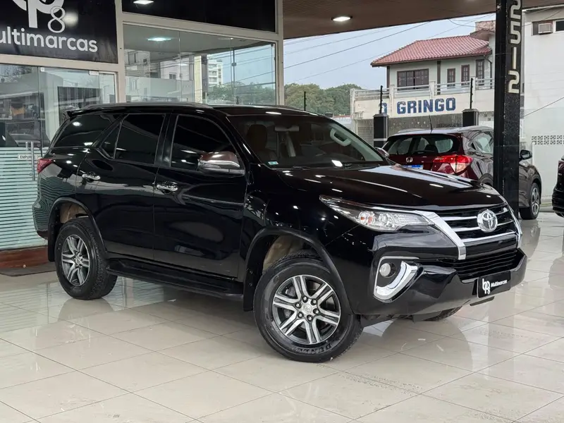 Toyota Hilux SW4 SR 4x2 2.7/2.7 Flex 16V Mec.
