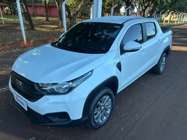 Carro Fiat Strada 2023 Freedom 1.3 CD (Flex)