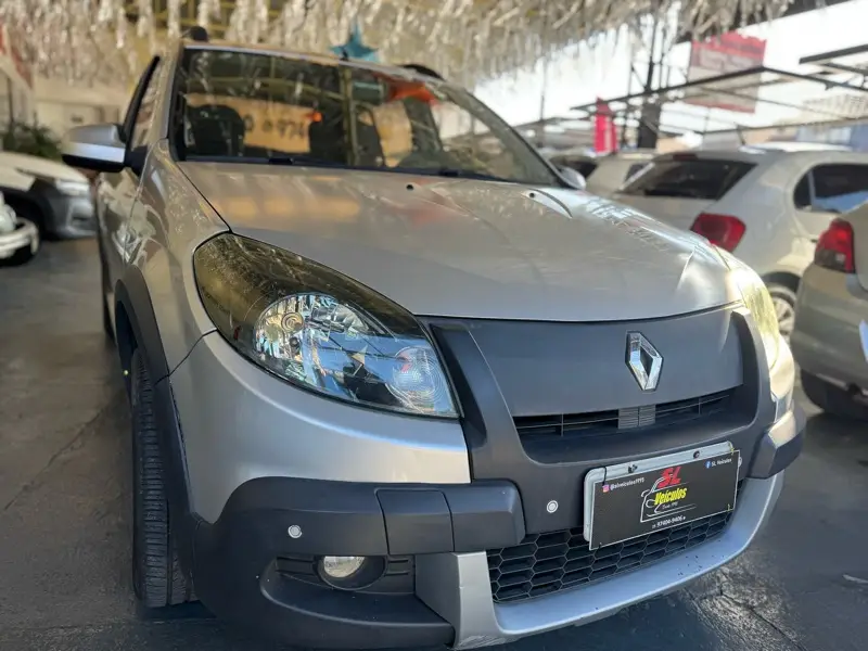 Renault Sandero Stepway 1.6 16V Hi-Flex (aut)