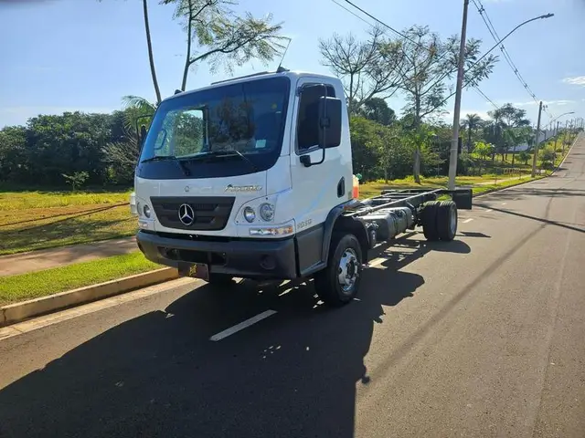 Carro Mercedes-Benz Accelo 2022 1016/31