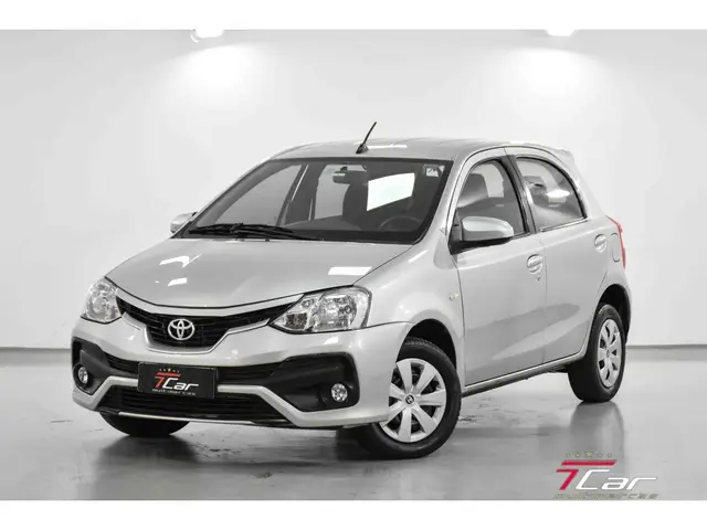 Carro Toyota Etios Sedan 2018 XS 1.5 (Aut) (Flex)