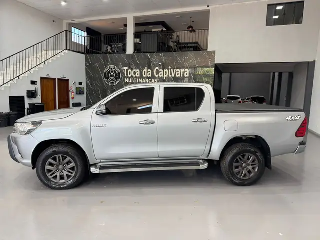Carro Toyota Hilux Cabine Dupla 2018 Hilux 2.8 TDI STD CD 4x4