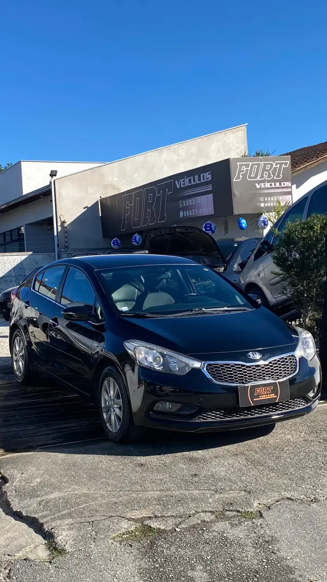 Carro Kia Cerato 2016 SX 1.6 (Aut) (Flex)