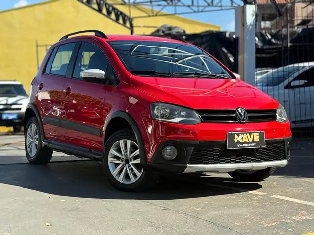 Carro Volkswagen CrossFox 2014 1.6 Mi Total Flex