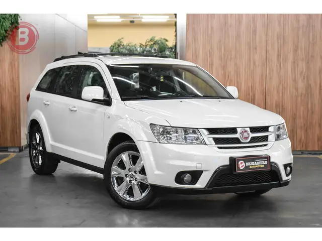 Carro Fiat Freemont 2014 2.4 16V Precision (Aut)