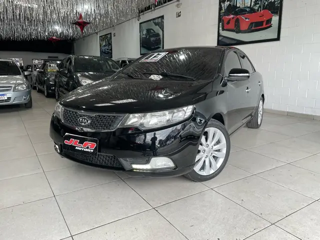 Carro Kia Cerato 2013 1.6 16V (Aut)