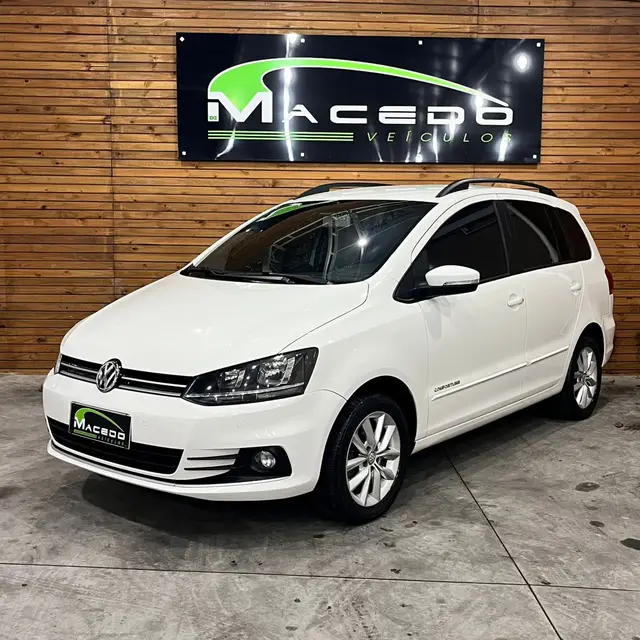 Carro Volkswagen SpaceFox 2015 1.6 VHT Comfortline (Flex)