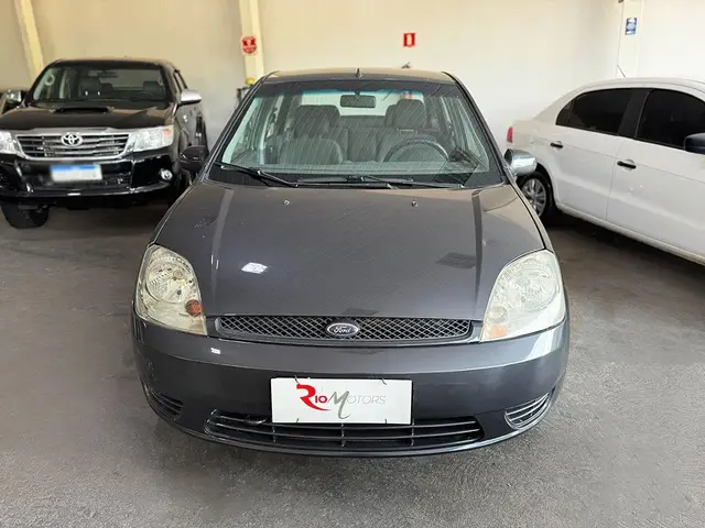 Carro Ford Fiesta Sedan 2005 1.6 (Flex)