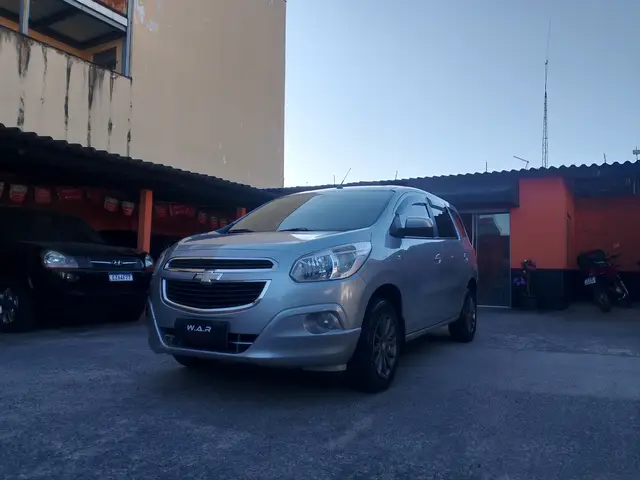 Carro Chevrolet Spin 2013 LT 5S 1.8 (Flex)