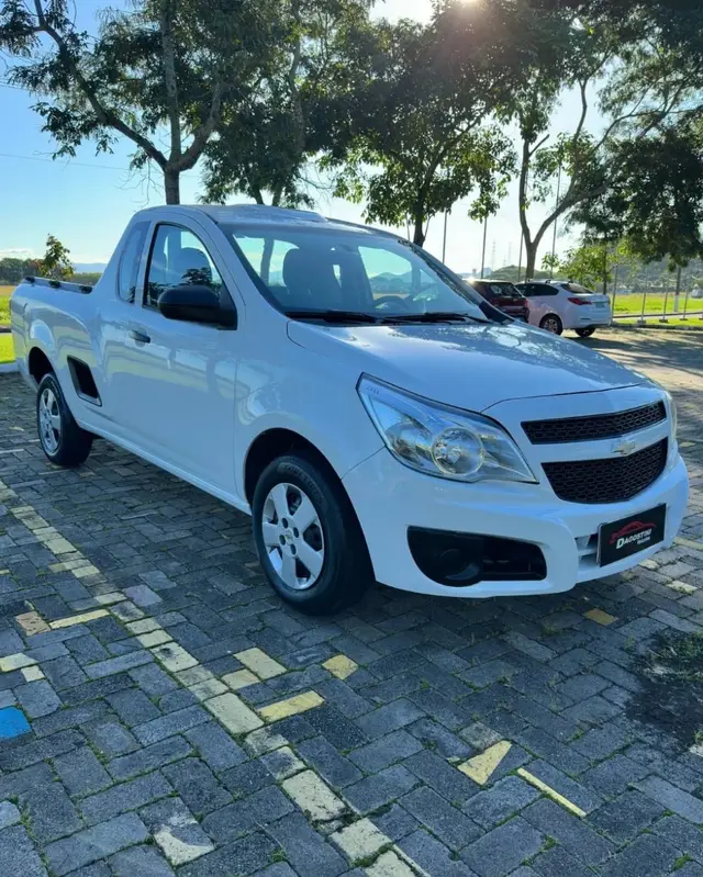 Carro Chevrolet Montana 2015 LS 1.4 (Flex)