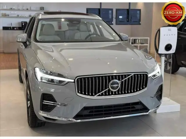 Carro Volvo XC60 2025 Recharge Plus 2.0