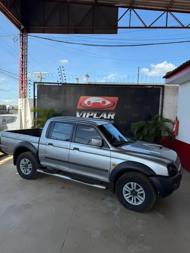 Carro Mitsubishi L200 Triton Outdoor 2008 L 200 Outdoor HPE 4x4 2.5 (cab. dupla)