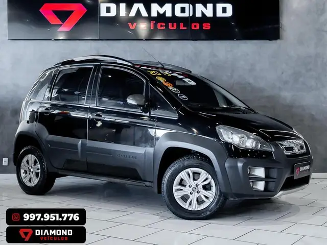 Carro Fiat Idea 2013 Adventure 1.8 16V Dualogic (Flex)