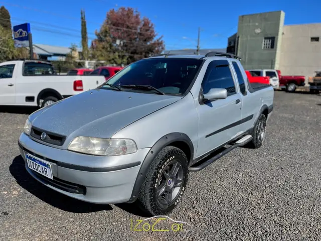 Carro Fiat Strada 2005 Fire 1.3 8V (Cabine Estendida)