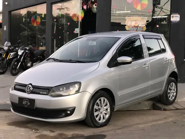 Carro Volkswagen Fox 2013 1.6 VHT BlueMotion (Flex) 4p