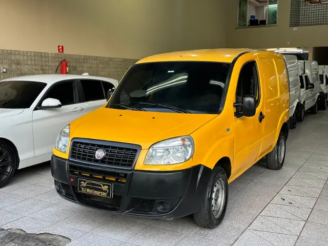 Carro Fiat Doblò Cargo 2013 1.4 8V (Flex)