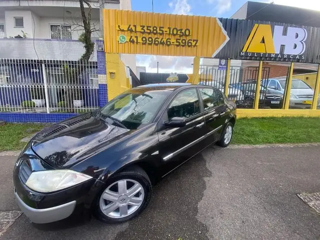 Carro Renault Megane Sedan 2009 Mégane Sedan Dynamique 2.0 16V (aut)