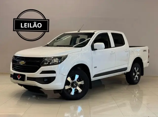 Carro Chevrolet S10 Cabine Simples 2020 S10 2.8 CTDi Cabine Simples LS 4WD