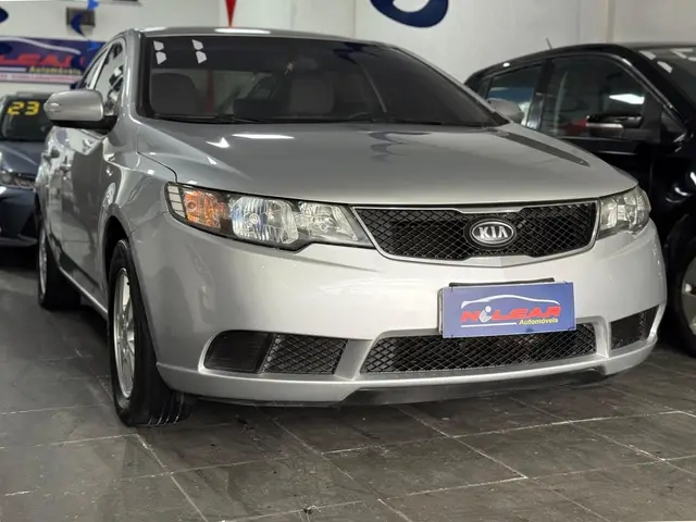 Carro Kia Cerato 2011 1.6 16V