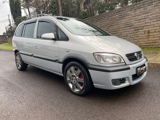 Carro Chevrolet Zafira 2005 Elite 2.0 (Flex)