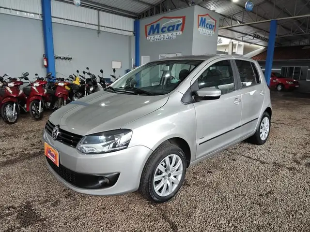 Carro Volkswagen Fox 2011 1.6 8V (Flex)
