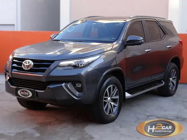 Carro Toyota SW4 2020 2.8 TDI SRX 7L 4x4 (Aut) (Diesel)