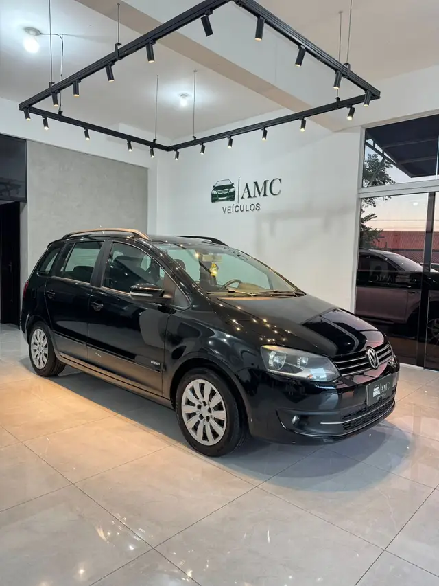 Carro Volkswagen SpaceFox 2013 1.6 8V Trend I-Motion (Flex)