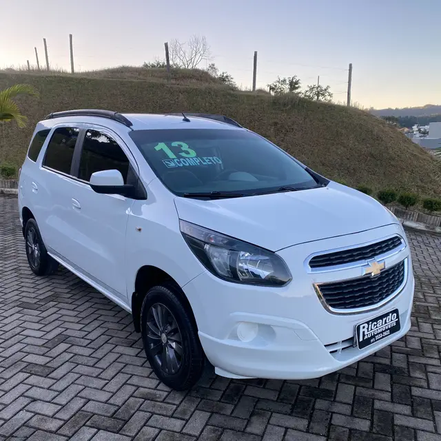 Carro Chevrolet Spin 2013 LT 5S 1.8 (Aut) (Flex)