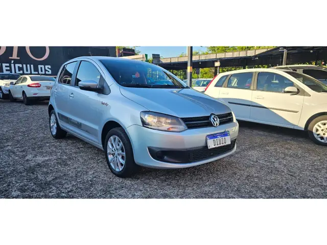 Carro Volkswagen Fox 2014 1.6 VHT Rock in Rio (Flex)