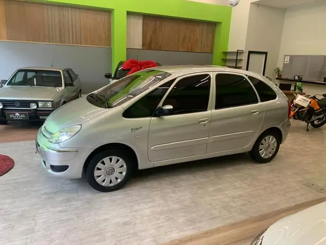 Carro Citroën Xsara Picasso 2012 Exclusive 1.6 16V (flex)