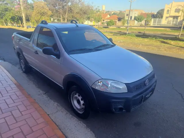 Carro Fiat Strada 2018 Hard Working 1.4 (Flex) (Cabine Simples)