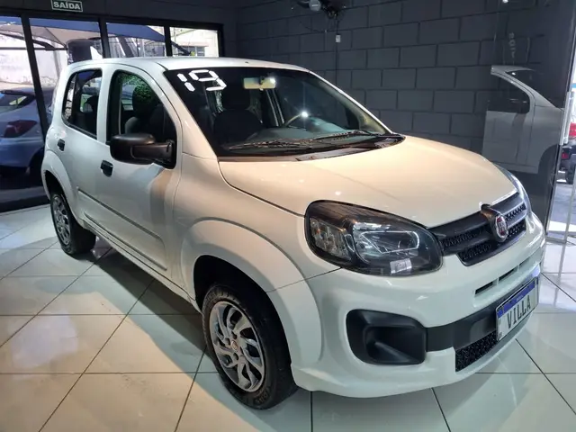 Carro Fiat Uno 2019 Attractive 1.0 8V (Flex) 4p