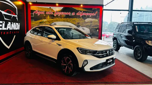 Carro Volkswagen Nivus 2024 Highline 200 TSI
