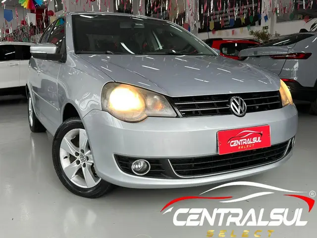 Carro Volkswagen Polo Sedan 2014 Comfortline 1.6 8V (Flex)