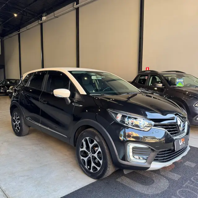 Carro Renault Captur 2018 Intense 1.6 16v SCe CVT (Flex)