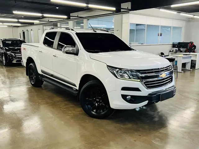 Carro Chevrolet S10 Cabine Dupla 2017 S10 2.8 CTDI LTZ 4WD (Cabine Dupla) (Aut)