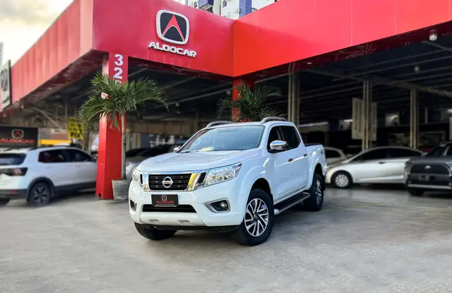 Carro Nissan Frontier 2022 2.3 TD CD LE 4x4 (Aut)